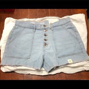 NWT-a.n.a High Rise 3.5” Denim Short 12
